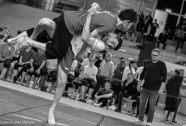 Back Hold 